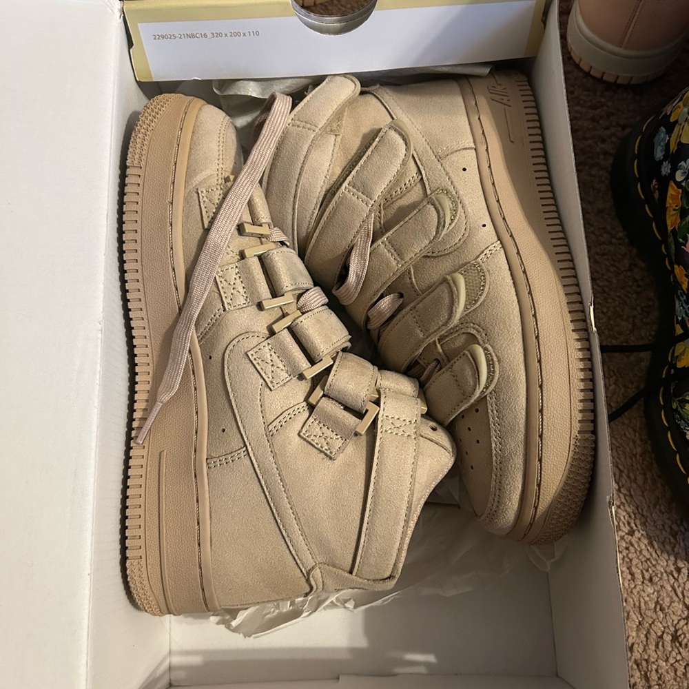 Nike Beige High-Top Sneakers